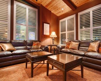 Best Western Plus Humboldt Bay Inn - Eureka - Wohnzimmer