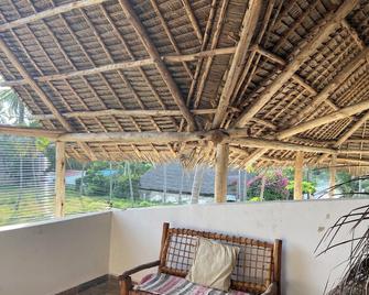 Blue Villa Zanzibar - Pwani Mchangani - Balcón