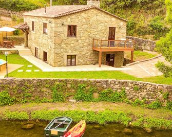 Flusshaus - Casas do Rio Tora / 8 pax - Arcos de Valdevez - Building