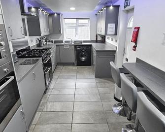 Bridge Street Guest Rooms - Tranent - Cocina