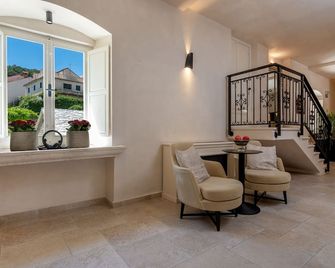 Puteus Palace Heritage Hotel - Pučišće