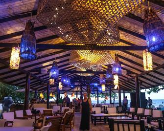 كورمير بلاج ريزورت - كاب هايتين - مطعم