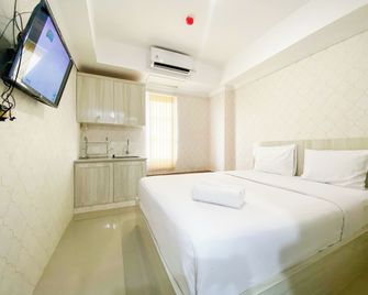 Cozy And Minimalist Studio Paltrow City Apartment - Semarang - Phòng ngủ