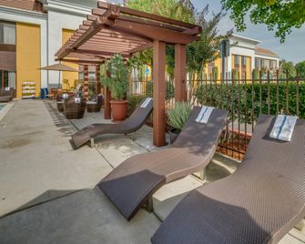 Hampton Inn Livermore-East Bay - Livermore - Binnenhof