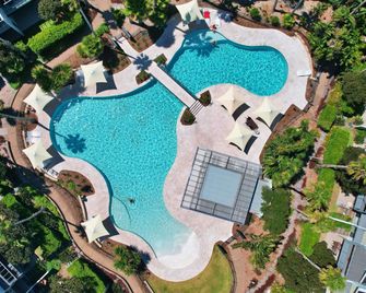 Pullman Magenta Shores Resort - Magenta - Pool