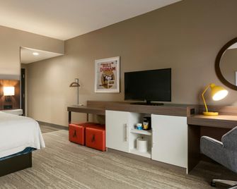 Hampton Inn Kernersville - Kernersville - Bedroom