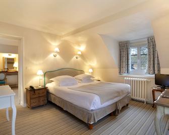 Auberge du Bon Laboureur - Chenonceaux - Bedroom