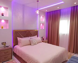 Aphrodite Elegant Apartment with Wifi, AC, & Netflix - Tánger - Habitación