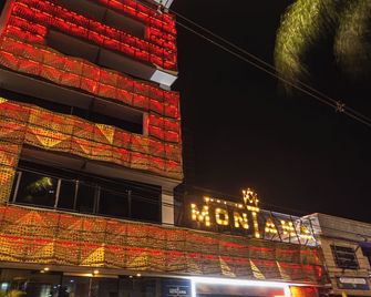 Hotel Montana - Bello - Edificio