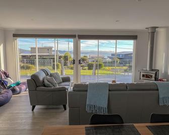 Binalong Brae @ Bay Of Fires Two Bedroom Both With Ensuites - Binalong Bay - Sala de estar