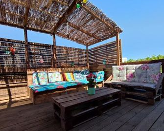 Le Cosy Occitan villa chaleureuse indépendante baignoire terrasse jardin - Carcassonne - Binnenhof