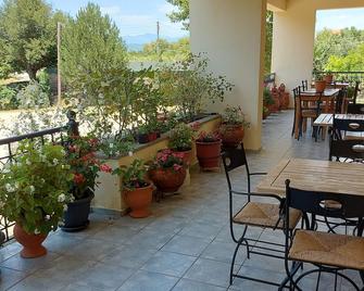 Hotel Spiridoula - Kleidonia - Balcón