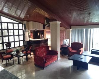 Villa Garza Inn - Guayaquil - Sala de estar