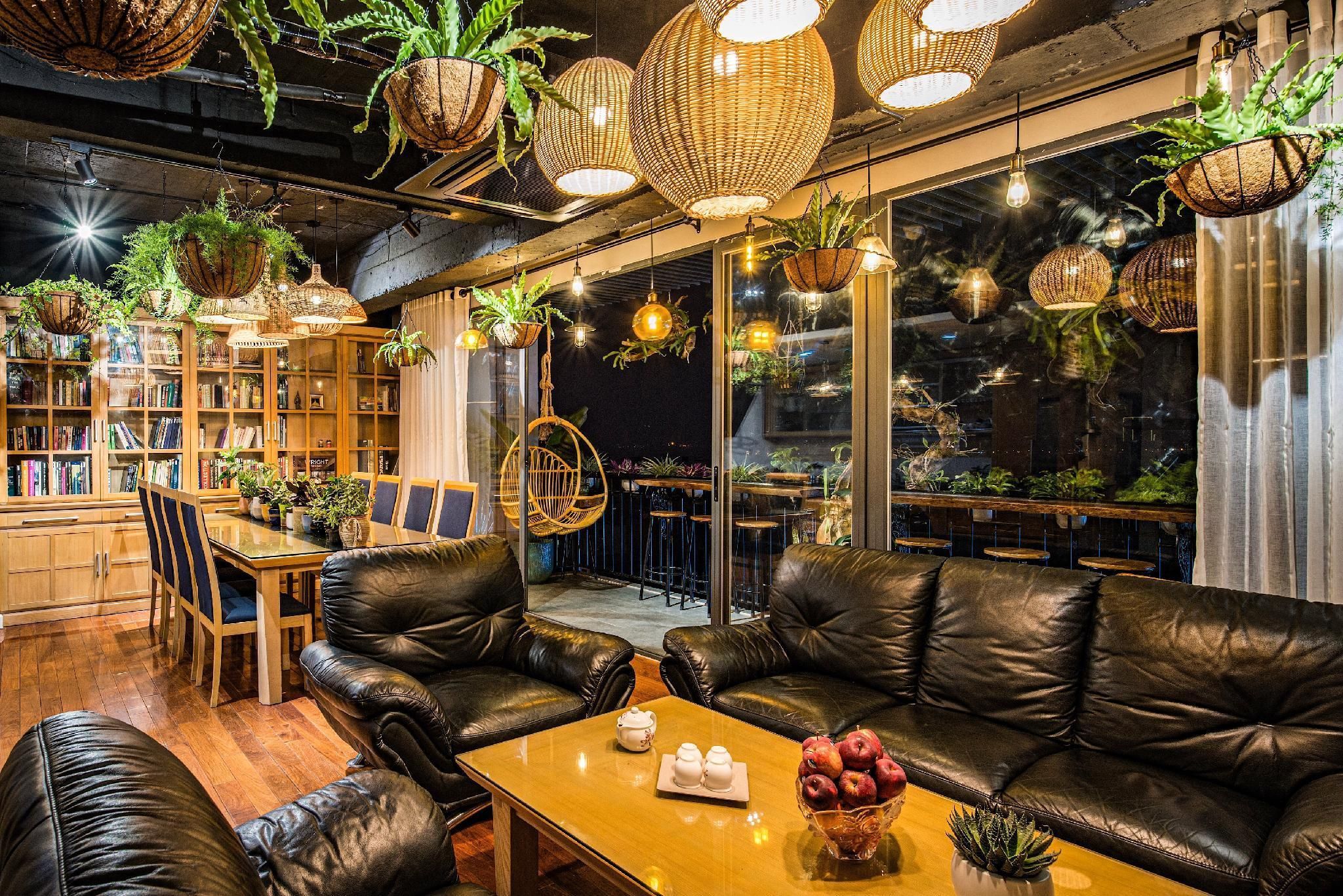 Chips House - Hanoi - Lounge