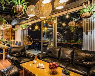 Chips House - Hanoi - Lounge