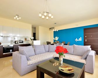 Luxury Suites in Stavromenos - Stavromenos - Sala de estar