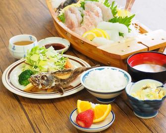 Shodoshima Olive Youth Hostel - Shodoshima - Restaurante