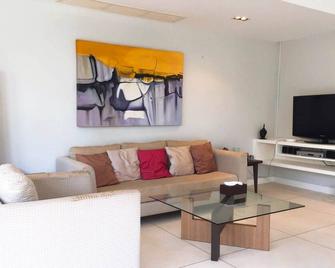 New exclusive residential estate located on Phuket's East Coast. - Pa Khlok - Living room
