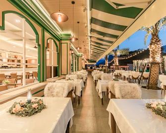 لاكول كاو ياي - إيه شاتريوم كوليكشن - Mu Si - مطعم