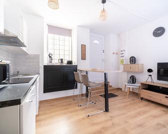 Le Castela ~ Proche Centre ~ Arrivée Autonome - Pamiers - Cocina