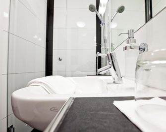 Hotel Siebenschläfer - Alsdorf (Nordrhein-Westfalen) - Bathroom