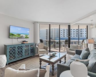 Surfside Resort #208- Emerald Dreams - Destin