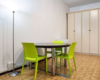 Trento Degasperi 16 - Trento - Comedor