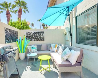 Palm Springs Abode w/ Pool Access, Near Golfing - Palm Springs - Balcony