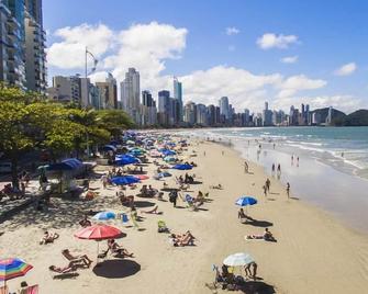 Arco do Sol Park Hotel - Balneario Camboriu - Strand