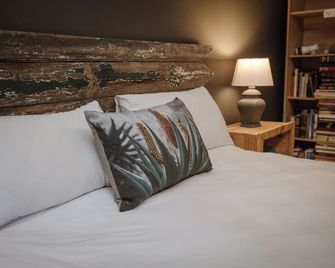 Die Moerbeiboom - Bloemfontein - Bedroom