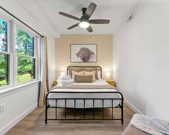 Modern Escape, Pool, Golf, Game Room, Gym, 10min Lake & Downtown - Woodstock - Habitación