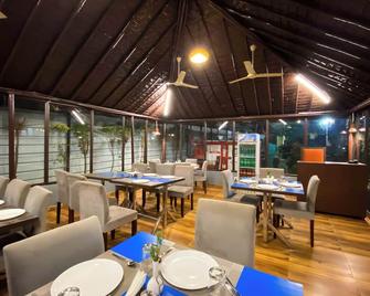 Shelton Blu Resort, Jim Corbett - Rāmnagar - Restaurant