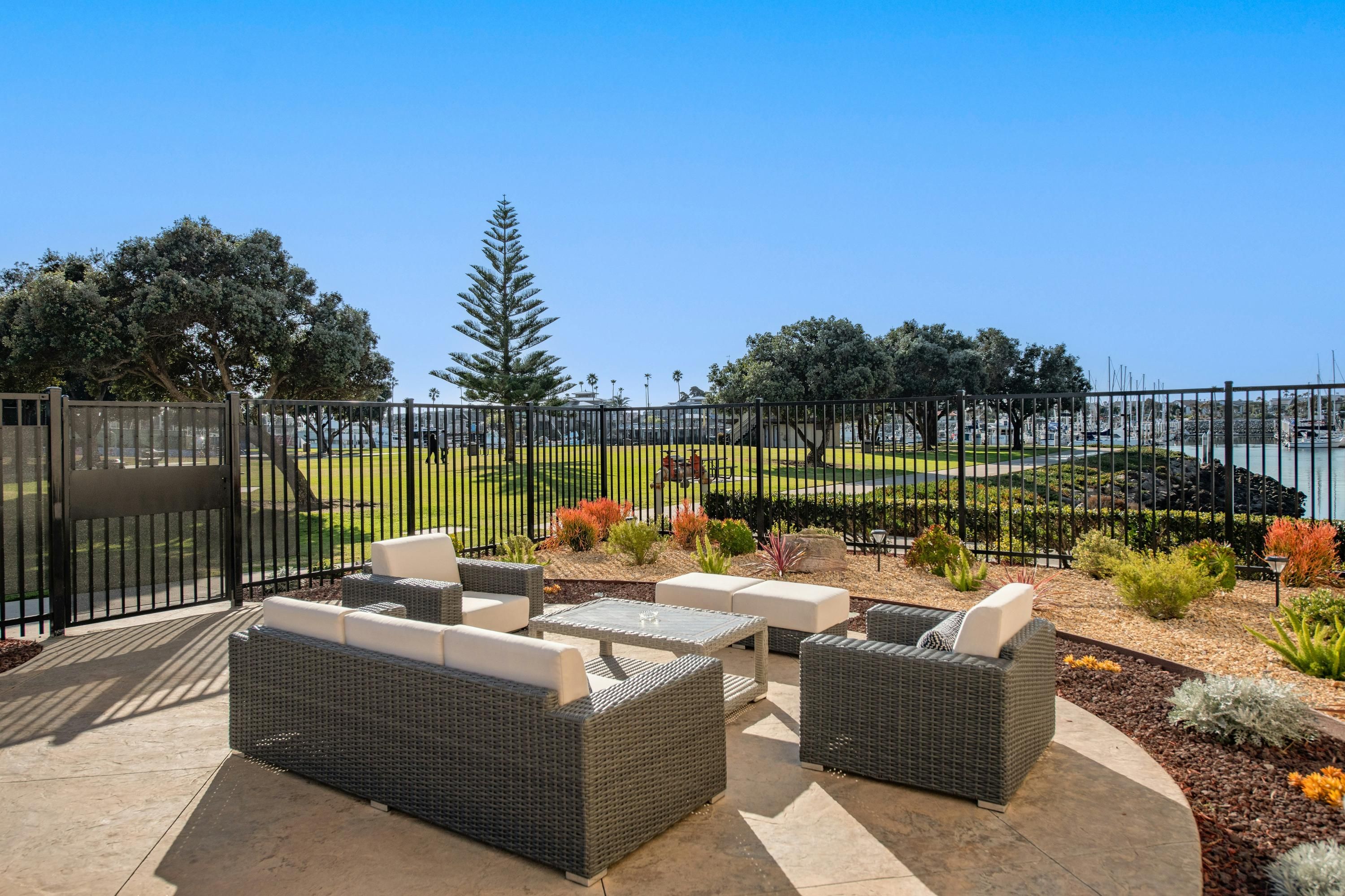 Hampton Inn Channel Islands Harbor - Oxnard - Rakennus