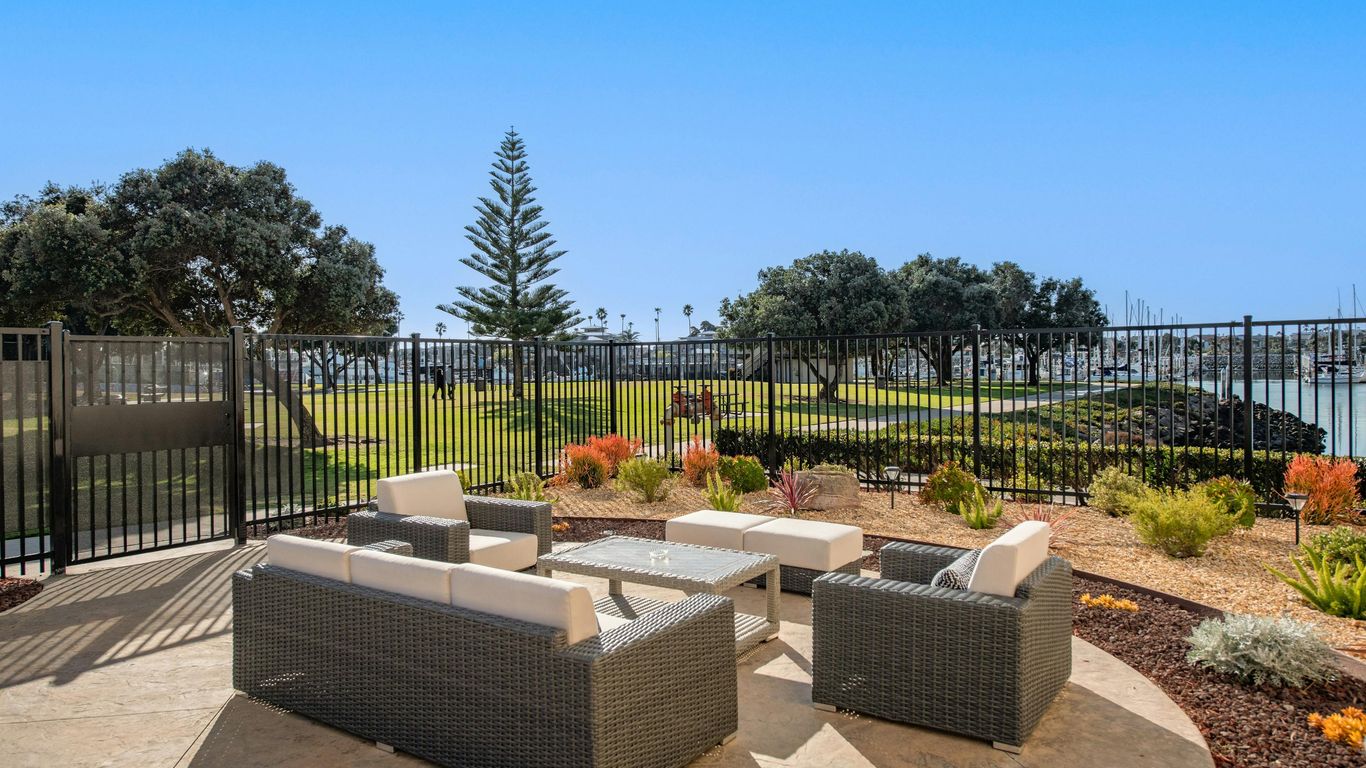 Hampton Inn Channel Islands Harbor