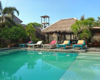 Gilipaddy Resort - Pemenang - Piscina