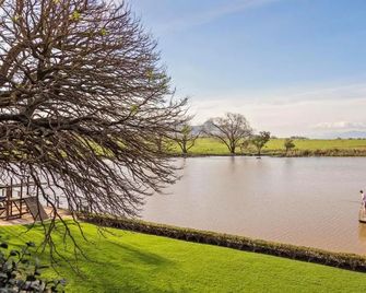 Waterside on Le Bonheur - Pniel