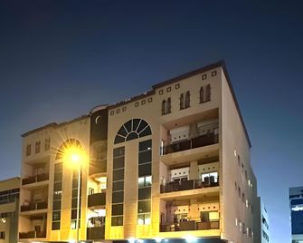 Hello Hostel - Dubái - Edificio