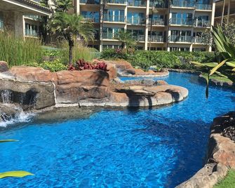 Luxurious 5 Star Ocean Front Complex at Waipouli Beach Resort. Unit A201 - Kapaa - Piscine