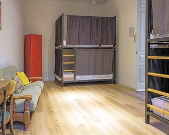 The Yard Hostel - Catania - Living room