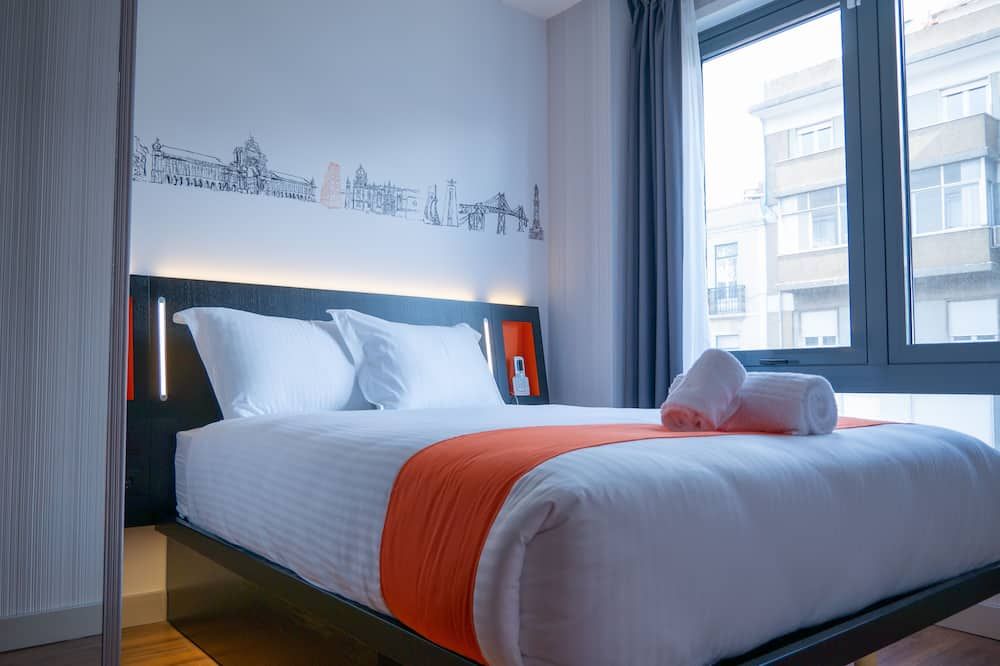 إيزي هوتل ميلتون كينز