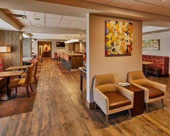 Hampton Inn Parker - Parker - Salónek