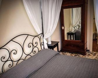 U Campanin - Dolceacqua - Bedroom