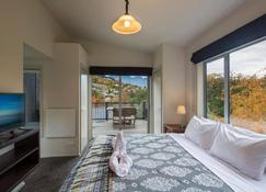 Pinewood Lodge - Queenstown - Bedroom