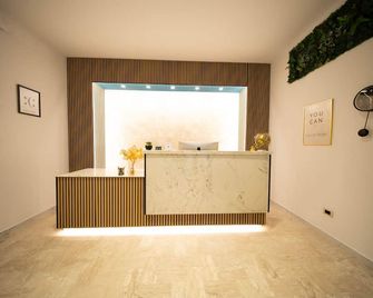 Salernum Luxury Apartments - Pontecagnano Faiano - Рецепція