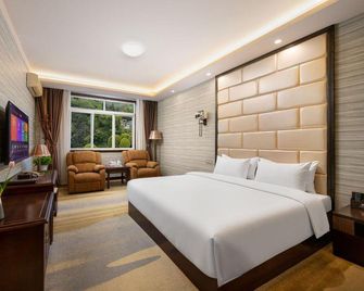 Tiantaishan Hotel - Ya'an - Bedroom