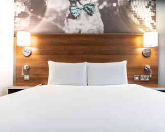 Heeton Concept Hotel - City Centre Liverpool - Liverpool - Bedroom