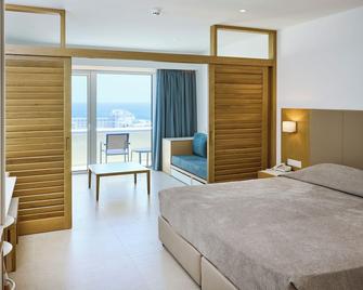 Sunrise Oasis Hotel & Waterpark - Protaras - Bedroom