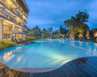 Swiss-Belresort Belitung - Tanjung Pandan - Pool