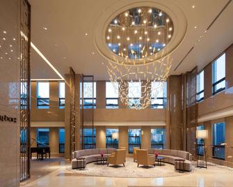 Ramada by Wyndham Jinan - Jinan - Lobby