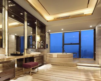 Crowne Plaza Yibin By IHG - Їбін - Ванна кімната